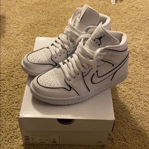 Jordan 1 mid iridescent reflective white